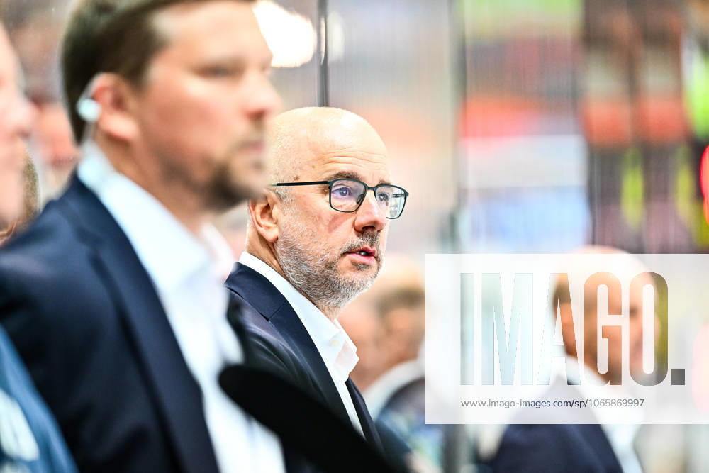 Stefan Nyman (Cheftrainer, Headcoach, Iserlohn Roosters), GER, Iserlohn Roosters vs. Kölner Haie, Eishockey, Gottfried Schultz NRW Cup, Finale, Spielzeit 2025 2026, 31.08.2025, GER, Iserlohn Roosters vs. Kölner Haie, Eishockey, Gottfried Schultz NRW Cup, Finale, Spielzeit 2025 2026, 31.08.2025 Iserlohn