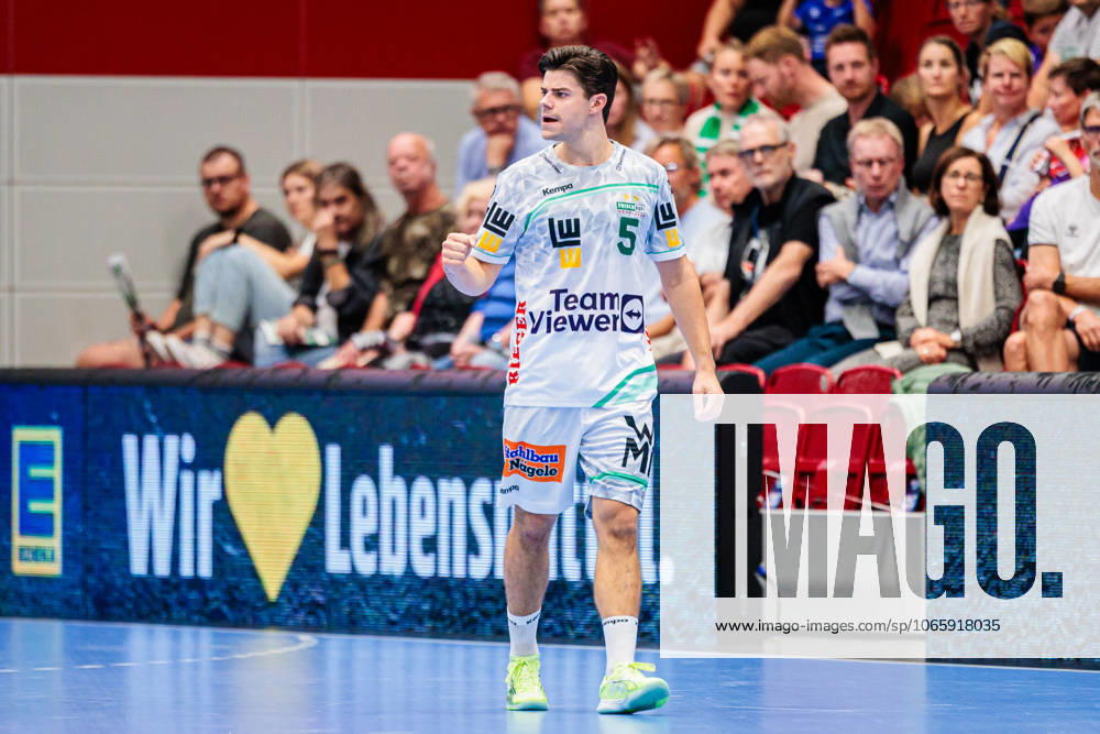 Rutger ten Velde (Frisch Auf Goeppingen, 05) jubelt nach Torerfolg Tor GER, GWD Minden vs. Frisch Auf Goeppingen, Handball, 1. Bundesliga, 1. Spieltag, Spielzeit 2025 2026, 31.08.2025 GER, GWD Minden vs. Frisch Auf Goeppingen, Handball, 1. Bundesliga, 1. Spieltag, Spielzeit 2025 2026, 31.08.2025 Luebbecke