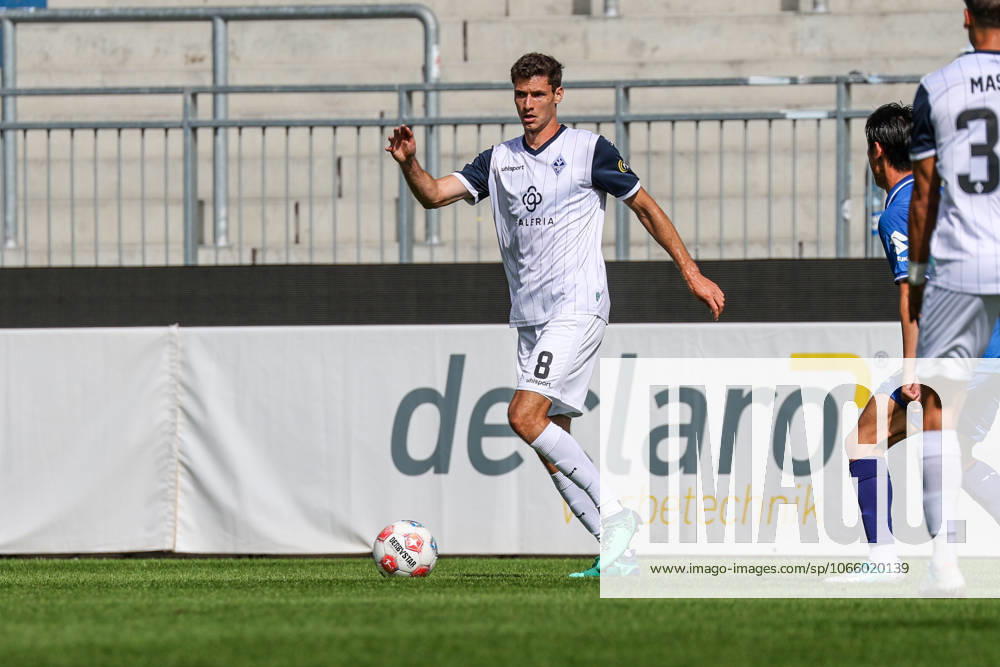 Maximilian Thalhammer (SV Waldhof Mannheim, 8) Fussball: Testspiel, SV Darmstadt 98 vs. SV Waldhof Mannheim am 03.09.2025 in Darmstadt (Merck-Stadion am Böllenfalltor), Deutschland Darmstadt Merck-Stadion am Böllenfalltor Deutschland