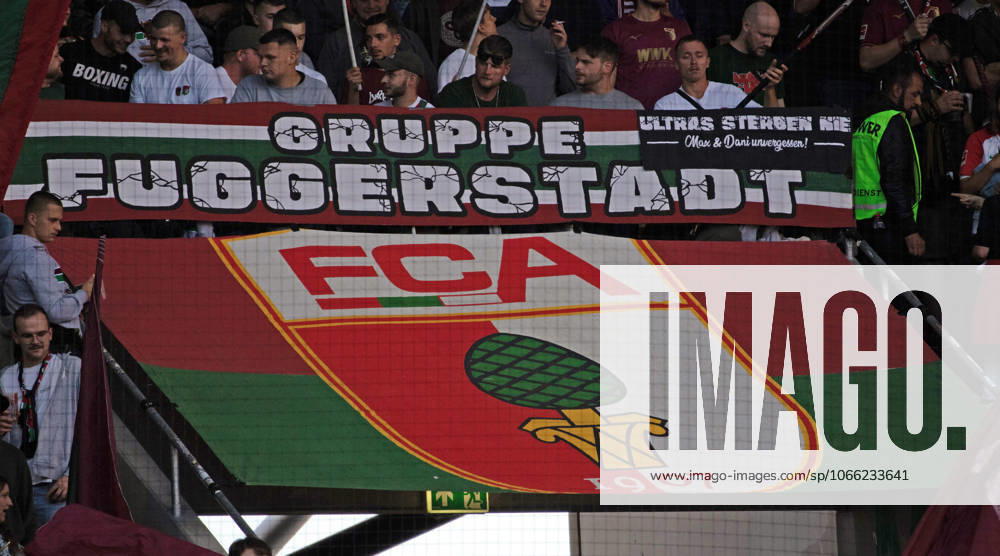 FC Augsburg - FC Bayern München Deutschland, Augsburg, 30.08.2025, Fussball, Bundesliga, FC Augsburg - FC Bayern München (2:3): FC Augsburg Logo Wappen Feature.
