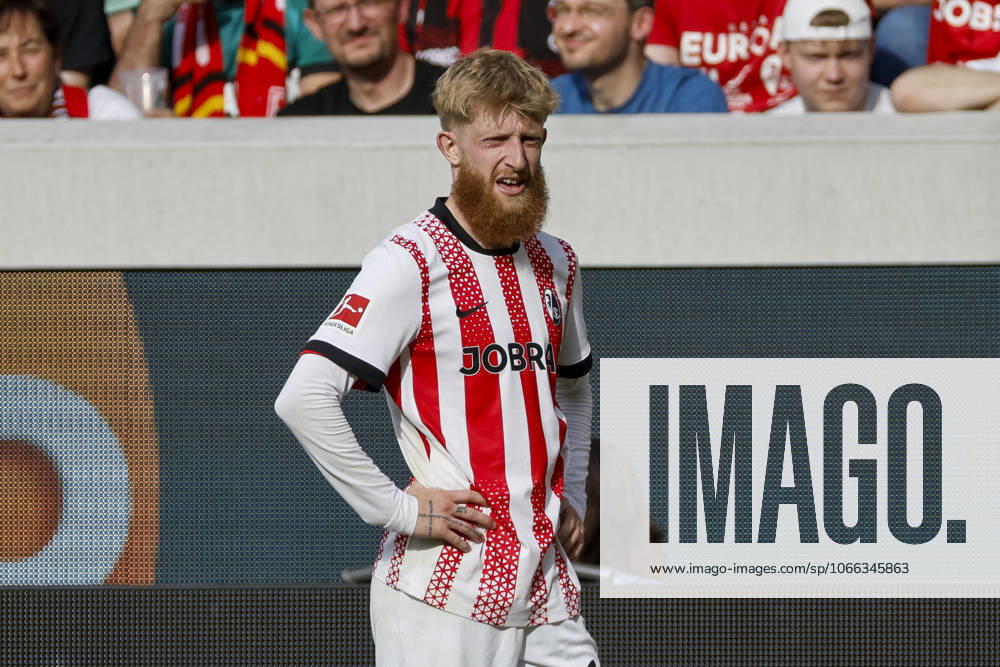 Niklas Beste (SC Freiburg, 19) , Deutschland, Fussball, 1. Bundesliga, 3.Spieltag, 2025 2026, SC Freiburg vs. VfB Stuttgart, 13.09.2025, Europa-Park Stadion, Freiburg im Breisgau, Deutschland Freiburg im Breisgau Europa-Park Stadion Baden-Württemberg Deutschland