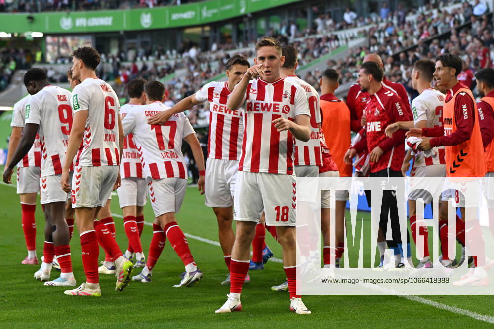 Isak Johannesson (1. FC Koeln) Torjubel, jubelt nach seinem Treffer zum 2:2 waehrend des Spiels der Bundesliga zwischen VfL Wolfsburg und 1. FC Köln, Volkswagen Arena am 13. September 2025 in Wolfsburg, Deutschland. (Foto von Ralf Treese DeFodi Images) +++ Isak Johannesson (1. FC Koeln) celebrates after scoring his teams second goal during the Bundesliga match between VfL Wolfsburg and 1. FC Köln at Volkswagen Arena on September 13, 2025 in Wolfsburg, Germany. (Photo by Ralf Treese DeFodi Images) DFL regulations prohibit any use of photographs as image sequences and or quasi-video. (Photo by Ralf Treese DeFodi Images)