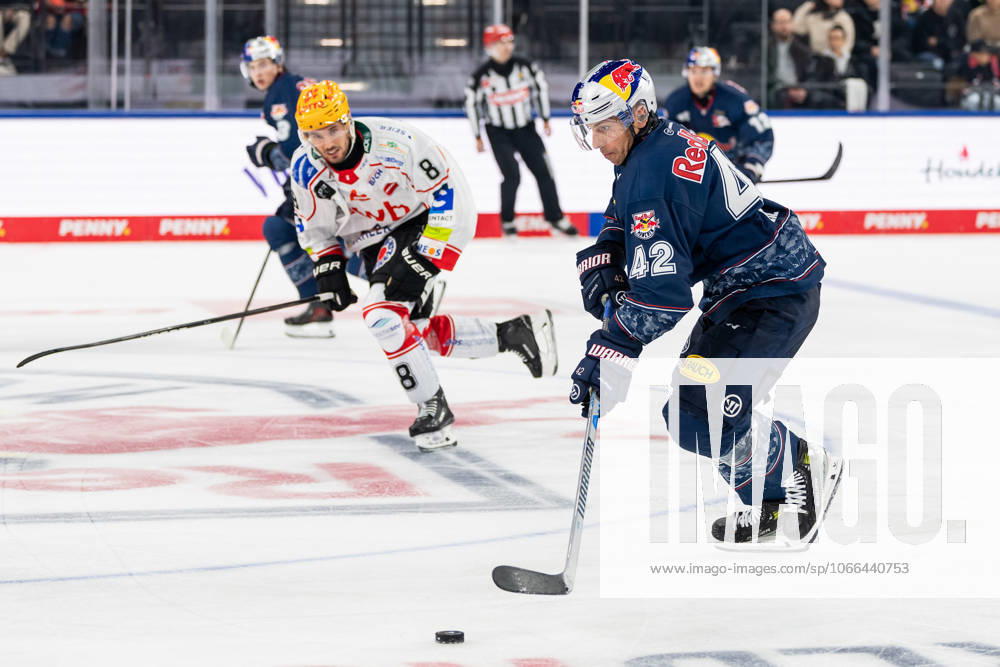 Yasin Ehliz (EHC Red Bull Muenchen, 42) GER, EHC Red Bull Muenchen vs. Fischtown Pinguins Bremerhaven, Eishockey, DEL, 2. Spieltag, Saison 2025 2026, 14.09.2025. GER, EHC Red Bull Muenchen vs. Fischtown Pinguins Bremerhaven, Eishockey, DEL, 2. Spieltag, Saison 2025 2026, 14.09.2025. Muenchen