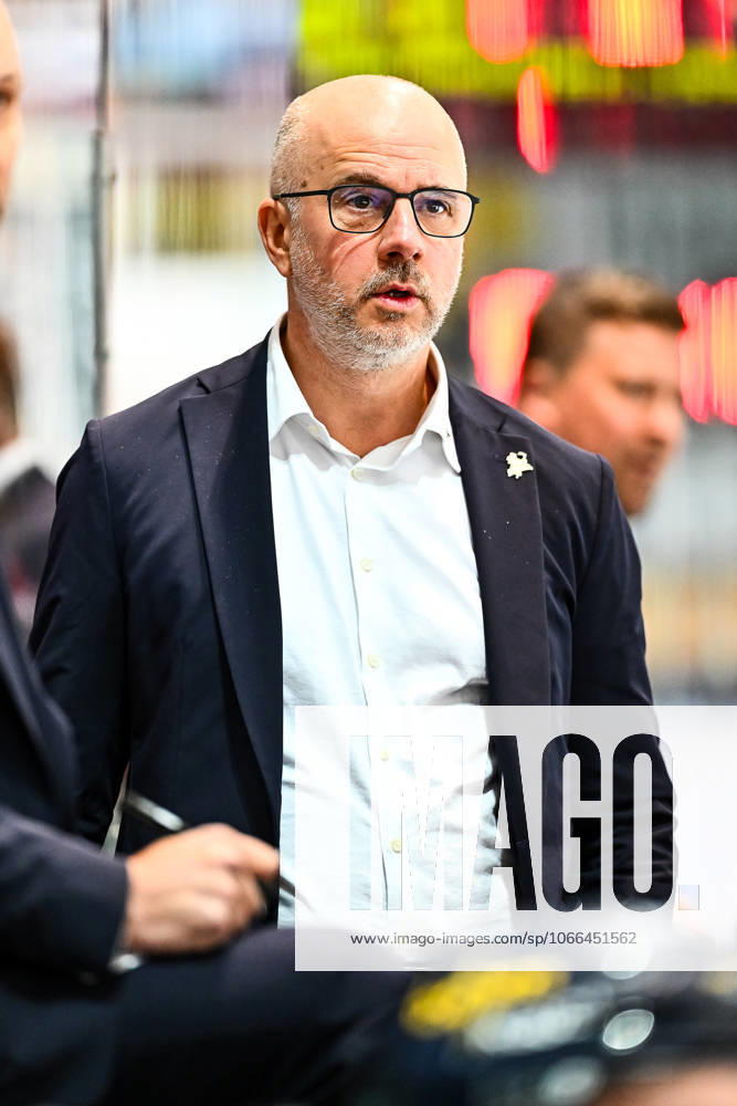 Stefan Nyman (Cheftrainer, Headcoach, Iserlohn Roosters), GER, Iserlohn Roosters vs. Schwenninger Wild Wings, Eishockey, Penny-DEL, 02. Spieltag, Spielzeit 2025 2026, 14.09.2025, GER, Iserlohn Roosters vs. Schwenninger Wild Wings, Eishockey, Penny-DEL, 02. Spieltag, Spielzeit 2025 2026, 14.09.2025 Iserlohn