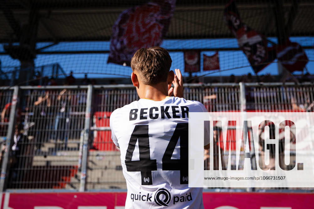 Fussball - 3. Liga - FC Ingolstadt 04 - SV Wehen Wiesbaden - 20.09.25, Profi-Debüt für Jan Matthias Becker (SVWW) -