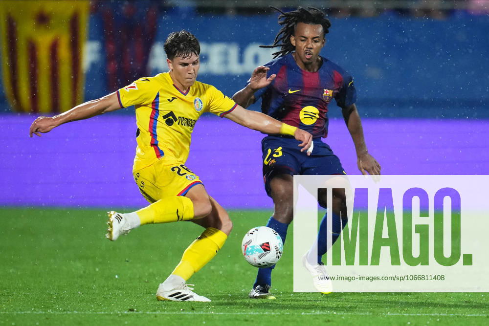 ESP: FC Barcelona, Barca - Getafe CF. La Liga EA Sports. Date 5 David Cordon Davinchi and Jules Kounde of FC Barcelona during the La Liga EA Sports match between FC Barcelona - Getafe CF played at Johan Cruyff Stadium on September 21, 2025 in Barcelona. kpng