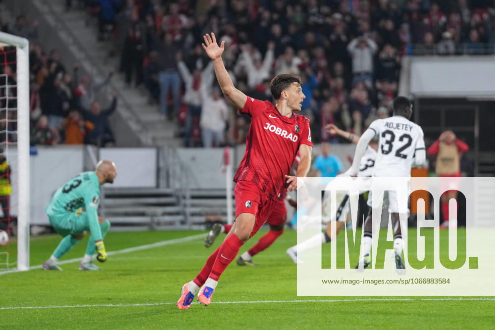 Maximilian Eggestein (SC Freiburg, 08) Torjubel, Emotionen, Torschuss, Abschluss, Torerfolg, Tor, Treffer , Deutschland, Fussball, UEFA Europa League, 1.Spieltag, Ligaphase, 2025 2026, SC Freiburg vs. FC Basel, 24.09.2025, Europa-Park Stadion, Freiburg, Deutschland Freiburg Europa-Park Stadion Baden-Württemberg Deutschland
