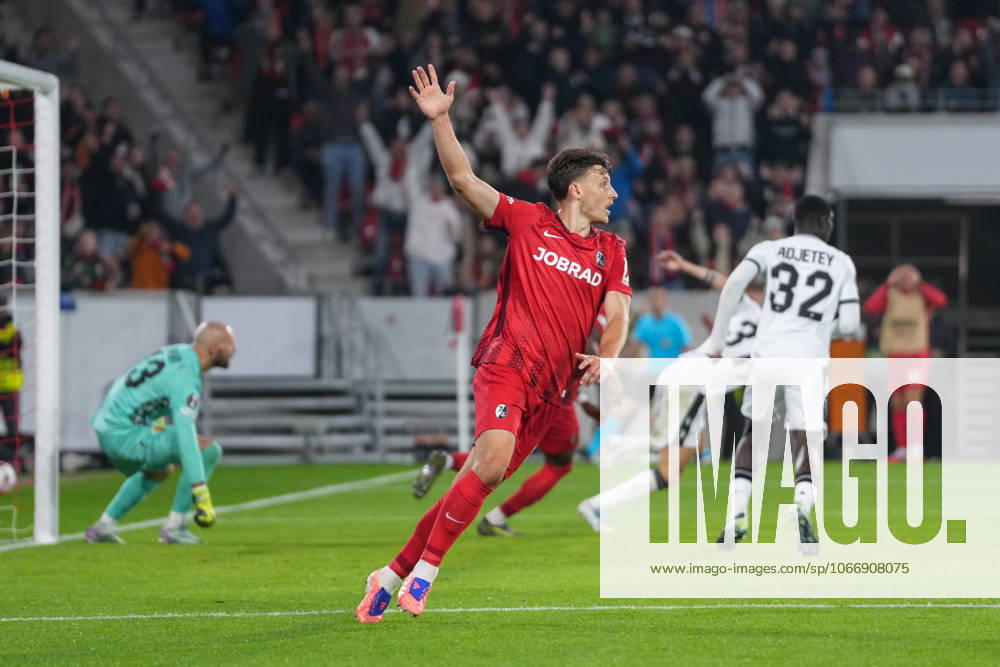Maximilian Eggestein (SC Freiburg, 08) Torjubel, Emotionen, Torschuss, Abschluss, Torerfolg, Tor, Treffer , Deutschland, Fussball, UEFA Europa League, 1.Spieltag, Ligaphase, 2025 2026, SC Freiburg vs. FC Basel, 24.09.2025, Europa-Park Stadion, Freiburg, Deutschland Freiburg Europa-Park Stadion Baden-Württemberg Deutschland