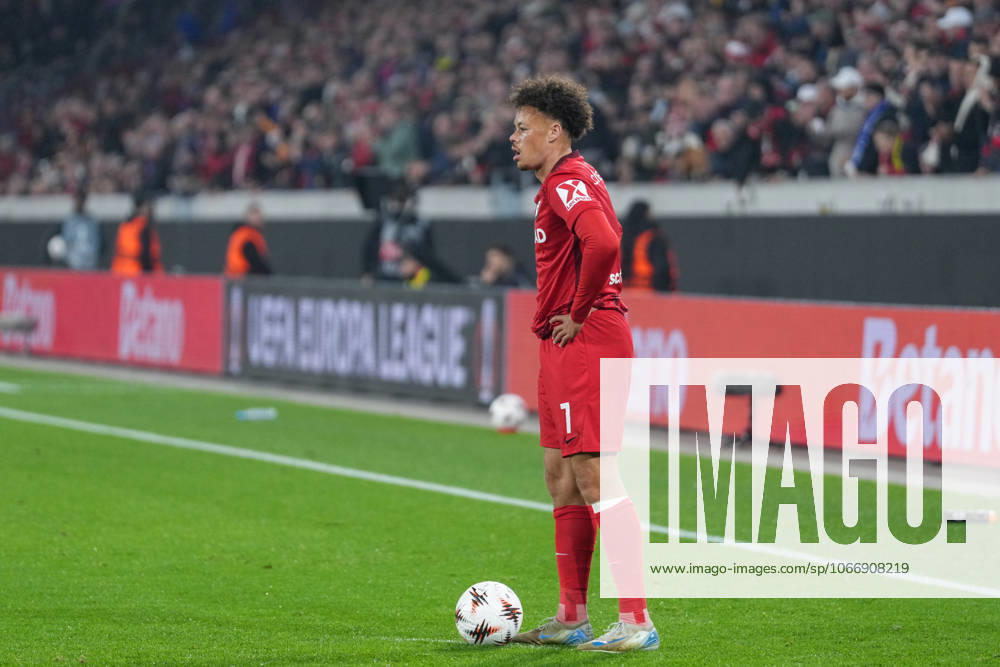 Derry Scherhant (SC Freiburg, 07) am Ball , Deutschland, Fussball, UEFA Europa League, 1.Spieltag, Ligaphase, 2025 2026, SC Freiburg vs. FC Basel, 24.09.2025, Europa-Park Stadion, Freiburg, Deutschland Freiburg Europa-Park Stadion Baden-Württemberg Deutschland