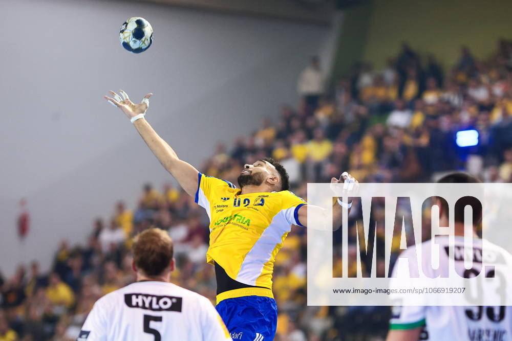 2025.09.25 Kielce Pilka reczna , Liga Mistrzow EHF , sezon 2025 26 Industria Kielce - Fuechse Berlin N z Hassan Kaddah Foto Tomasz Fafara PressFocus 2025.09.25 Kielce Handball , EHF Champions League , 2025 2026 season Industria Kielce - Fuechse Berlin Hassan Kaddah Credit: Tomasz Fafara PressFocus NEWSPIX.PL --- newspix.pl