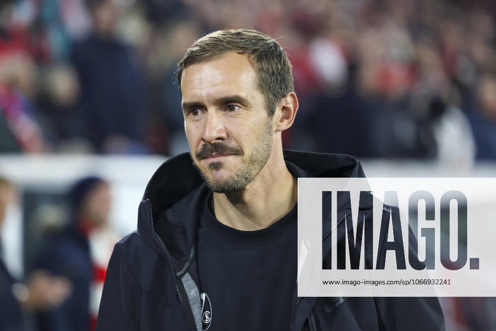Julian Schuster (SC Freiburg, Trainer) , Deutschland, Fussball, UEFA Europa League, 1. Spieltag, 2025 2026, SC Freiburg vs. FC Basel, 24.09.2025, Stadion am Wolfswinkel, Freiburg im Breisgau, Deutschland Freiburg im Breisgau Stadion am Wolfswinkel Baden-Württemberg Deutschland