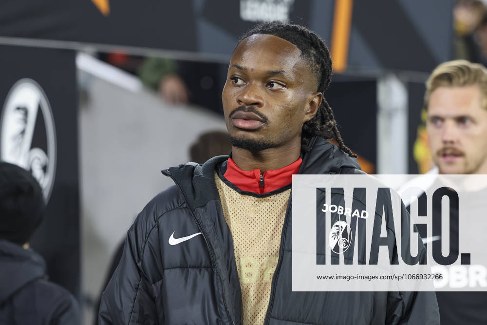Jordy Makengo (SC Freiburg, 33) , Deutschland, Fussball, UEFA Europa League, 1. Spieltag, 2025 2026, SC Freiburg vs. FC Basel, 24.09.2025, Stadion am Wolfswinkel, Freiburg im Breisgau, Deutschland Freiburg im Breisgau Stadion am Wolfswinkel Baden-Württemberg Deutschland