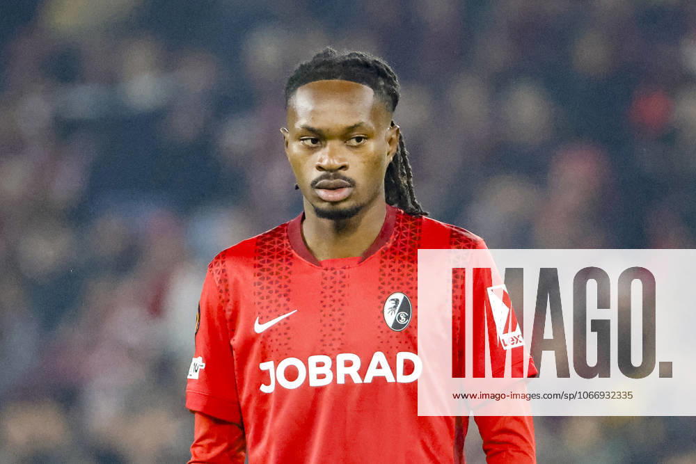Jordy Makengo (SC Freiburg, 33) , Deutschland, Fussball, UEFA Europa League, 1. Spieltag, 2025 2026, SC Freiburg vs. FC Basel, 24.09.2025, Stadion am Wolfswinkel, Freiburg im Breisgau, Deutschland Freiburg im Breisgau Stadion am Wolfswinkel Baden-Württemberg Deutschland