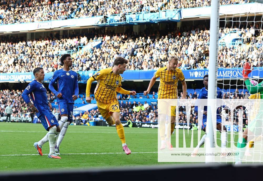 Maxim De Cuyper of Brighton & Hove Albion scores their sides second goal Chelsea v Brighton and Hove Albion, Premier League, Football, Stamford Bridge, London, UK - 27 Sep 2025London Stamford Bridge United Kingdom