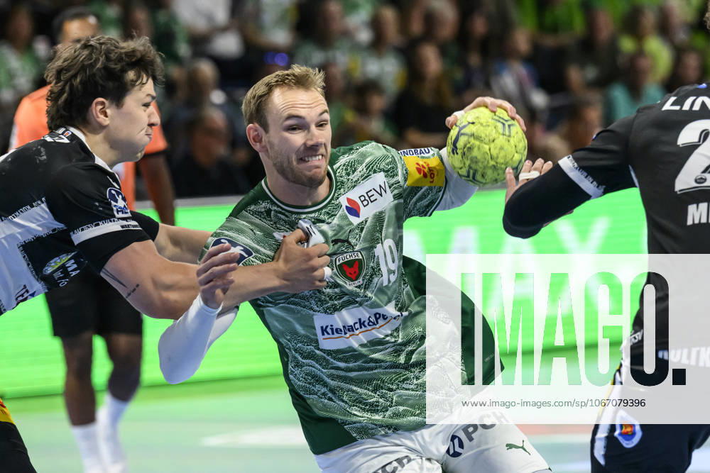 Im Bild v.l.: Mathias Gidsel (Fuechse Berlin), GER, Berlin, Handball, Fuechse Berlin vs ThSV Eisenach, DAIKIN Handball-Bundesliga, in der Max Schmeling Halle, 21.09.2025,