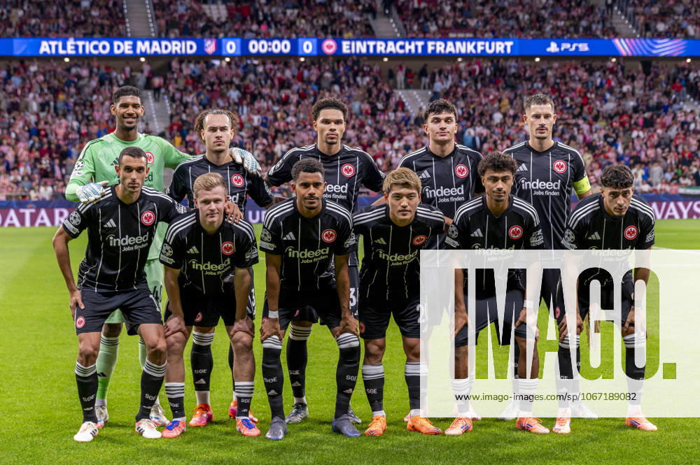 Players of Eintracht Francfort pose for photo during the UEFA Champions League soccer match.ATLETICO DE MADRID - EINTRACHT FRANKFURT, held on September 30, 2025, at the Riad Air Metropolitano, Madrid, Spain. Madrid Spain - ZUMAc312 20251001_zsp_c312_139