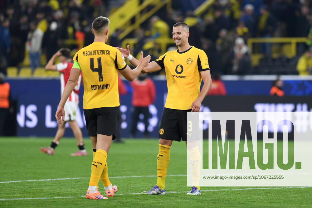 Nico Schlotterbeck (Borussia Dortmund) und Waldemar Anton (Borussia Dortmund) gestikuliert, gestik waehrend des Spiels der UEFA Champions League 2025 26, 2. Spieltag Ligaphase zwischen Borussia Dortmund und Athletic Club Bilbao, SIGNAL IDUNA PARK am 01. October 2025 in Dortmund, Deutschland. (Foto von Ralf Treese DeFodi Images) +++ Nico Schlotterbeck (Borussia Dortmund) und Waldemar Anton (Borussia Dortmund) gestikuliert, gestik during the UEFA Champions League 2025 26 League Phase MD2 match between Borussia Dortmund and Athletic Club at BVB Stadion Dortmund on October 1, 2025 in Dortmund, Germany. (Photo by Ralf Treese DeFodi Images) Nico Schlotterbeck Borussia Dortmund and Waldemar Anton Borussia Dortmund gestures, gestures during the UEFA Champions League 2025 26 match day 2 league phase match between Borussia Dortmund and Athletic Club Bilbao, SIGNAL IDUNA PARK on October 01, 2025 in Dortmund, Germany, Germany Photo by Ralf Treese DeFodi Images Nico Schlotterbeck Borussia Dortmund and Waldemar Anton Borussia Dortmund gesticulating, gesturing during the UEFA Champions League 2025 26 League Phase MD2 match between Borussia Dortmund and Athletic Club at BVB Stadion Dortmund on October 1, 2025 in Dortmund, Germany Photo by Ralf Treese DeFodi Images
