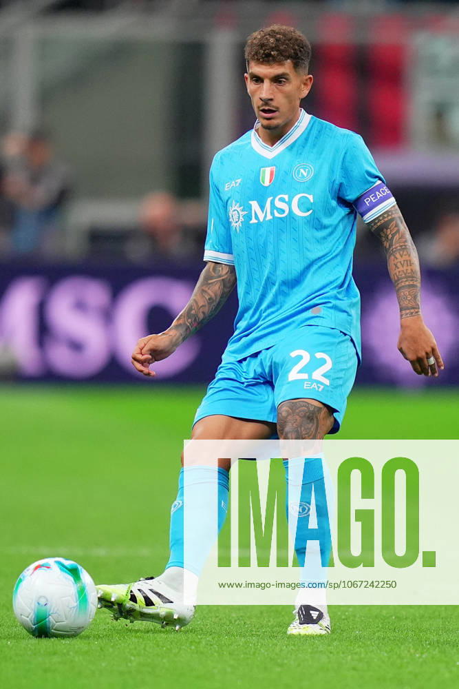 NapoliÕs Giovanni Di Lorenzo during the Serie A soccer match between Milan and Napoli at the San Siro Stadium in Milan , north Italy - Sunday , September 28 , 2025. - Soccer .