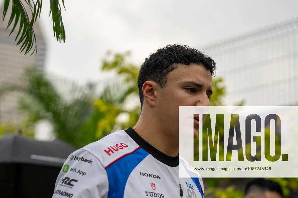 Formula 1 Singapore Airlines Singapore Grand Prix - Arrivals Isack Hadjar (Fra) of Racing Bulls (RB) 6 entering the paddock on Thursday (Media Day) during Formula 1 Singapore Airlines Singapore Grand Prix 2025 at the Marina Bay Street Circuit Singapore on October 2, 2025. Photo by Antoine Lapeyre ABACAPRESS.COM Singapore Singapore