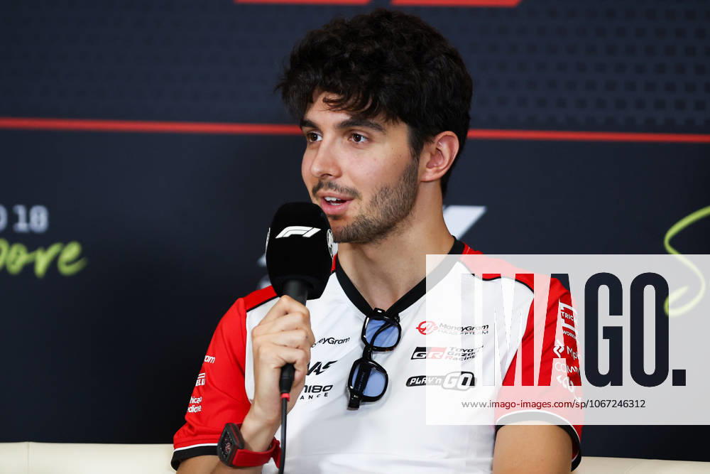 F1 - SINGAPORE GRAND PRIX 2025 OCON Esteban (fra), Haas F1 Team VF-25, portrait press conference, PK, Pressekonferenz during the 2025 Formula 1 Singapore Grand Prix, 18th round of the 2025 FIA Formula One World Championship, WM, Weltmeisterschaft from October 3 to 5, 2025 on the Marina Bay Street Circuit, in Singapore - SingaporeSingapore