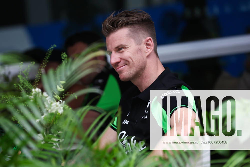 F1 - SINGAPORE GRAND PRIX 2025 HULKENBERG Nico (ger), Stake F1 Team Kick C45, portrait during the 2025 Formula 1 Singapore Grand Prix, 18th round of the 2025 FIA Formula One World Championship, WM, Weltmeisterschaft from October 3 to 5, 2025 on the Marina Bay Street Circuit, in Singapore - SingaporeSingapore