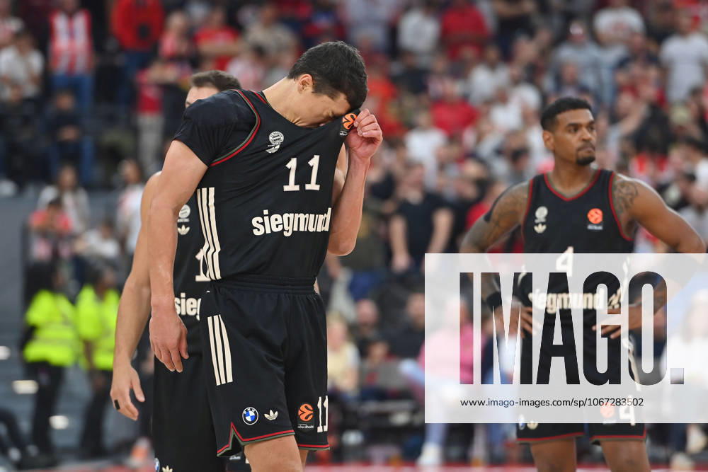VLADIMIR LUCIC (FCB), Enttaeuschung,Frust,enttaeuscht, frustriert,niedergeschlagen, Basketball Euro League,Saison 2025 2026, FC Bayern Muenchen-Roter Stern Belgrad 97-88 am 02.10.2025, S A P G A R D EN