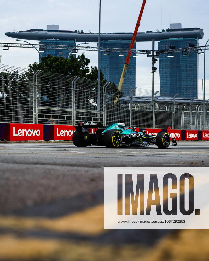 F1 - SINGAPORE GRAND PRIX 2025 18 STROLL Lance (can), Aston Martin F1 Team AMR25, action during the 2025 Formula 1 Singapore Grand Prix, 18th round of the 2025 FIA Formula One World Championship, WM, Weltmeisterschaft from October 3 to 5, 2025 on the Marina Bay Street Circuit, in Singapore - SingaporeSingapore