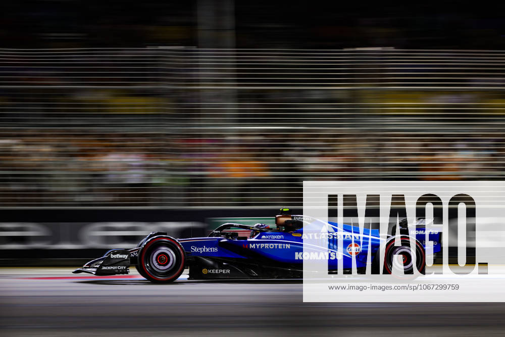 F1 - SINGAPORE GRAND PRIX 2025 55 SAINZ Carlos (spa), Williams Racing FW47, action during the 2025 Formula 1 Singapore Grand Prix, 18th round of the 2025 FIA Formula One World Championship, WM, Weltmeisterschaft from October 3 to 5, 2025 on the Marina Bay Street Circuit, in Singapore - SingaporeSingapore