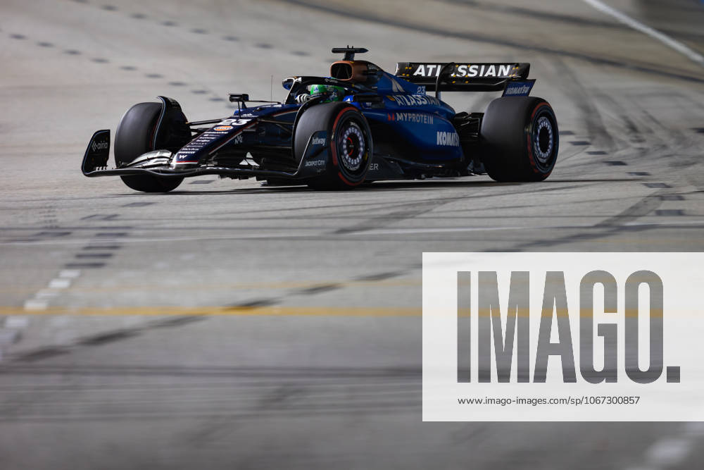 F1 - SINGAPORE GRAND PRIX 2025 23 ALBON Alexander (tha), Williams Racing FW47, action during the 2025 Formula 1 Singapore Grand Prix, 18th round of the 2025 FIA Formula One World Championship, WM, Weltmeisterschaft from October 3 to 5, 2025 on the Marina Bay Street Circuit, in Singapore - SingaporeSingapore