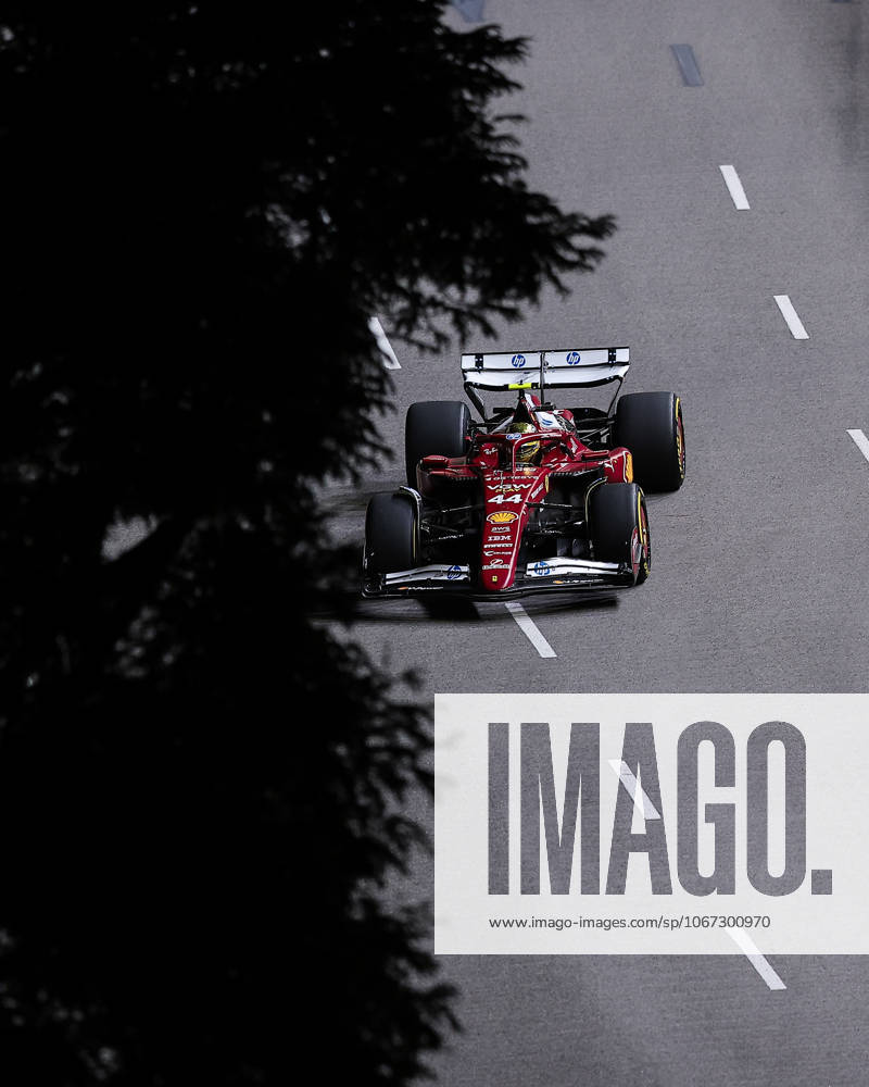 F1 - SINGAPORE GRAND PRIX 2025 44 HAMILTON Lewis (gbr), Scuderia Ferrari SF-25, action during the 2025 Formula 1 Singapore Grand Prix, 18th round of the 2025 FIA Formula One World Championship, WM, Weltmeisterschaft from October 3 to 5, 2025 on the Marina Bay Street Circuit, in Singapore - SingaporeSingapore
