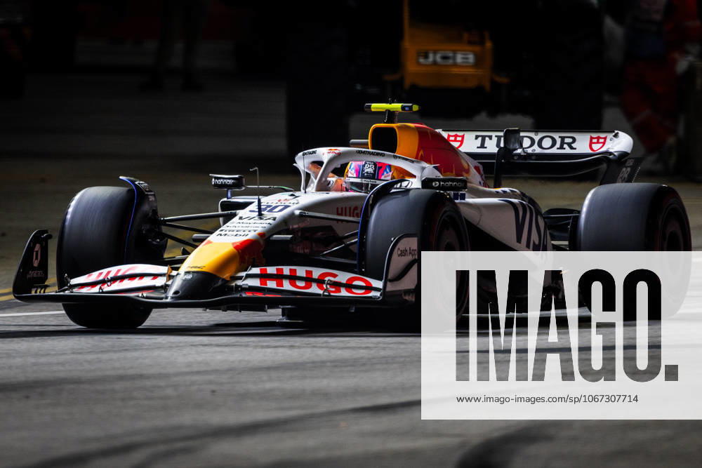 Marina Bay Street Circuit, Singapore, Singapore. 3.October.2025; Liam Lawson of New Zealand and Oracle Red Bull Racing during Free Practice 2 Formula One Singapore Grand Prix aflo_305775292