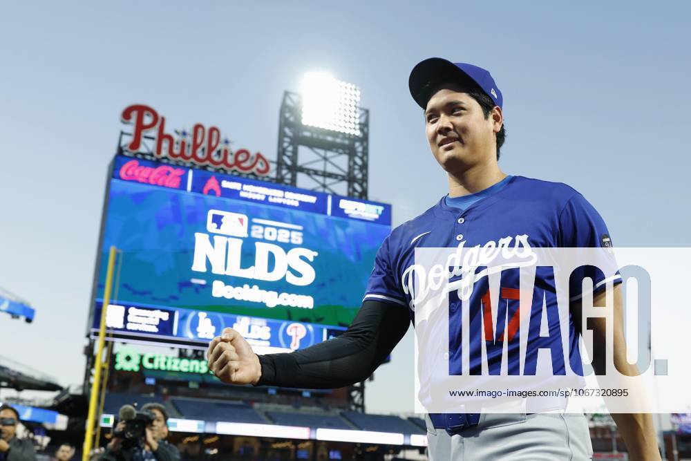 Baseball: Division Series between Dodgers and Phillies Los Angeles Dodgers two-way player Shohei Ohtani leaves Citizens Bank Park in Philadelphia on Oct. 3, 2025, following practice conducted ahead of Game 1 of the Division Series against the Philadelphia Phillies the following day. A14AA0004908319P
