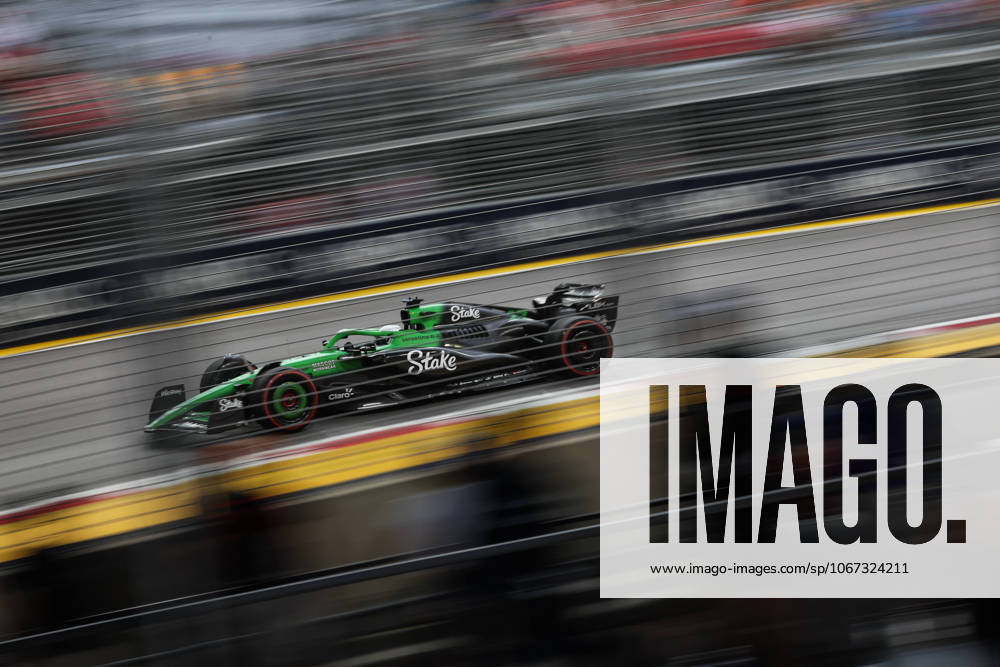 F1 - SINGAPORE GRAND PRIX 2025 27 HULKENBERG Nico (ger), Stake F1 Team Kick C45, action during the 2025 Formula 1 Singapore Grand Prix, 18th round of the 2025 FIA Formula One World Championship, WM, Weltmeisterschaft from October 3 to 5, 2025 on the Marina Bay Street Circuit, in Singapore - SingaporeSingapore