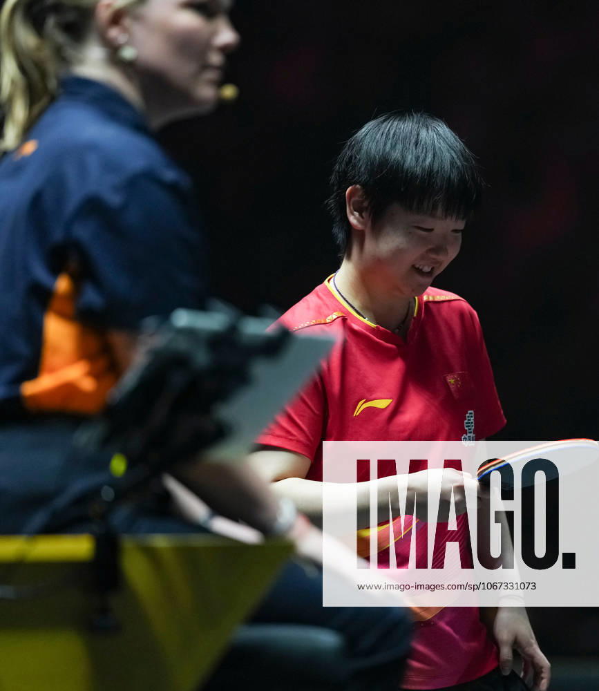 (251004) -- BEIJING, Oct. 4, 2025 -- Sun Yingsha reacts during the women s singles semifinal match between Sun Yingsha of China and Chen Xingtong of China at 2025 World Table tennis, Tischtennis (WTT) China Smash in Beijing, China, Oct. 4, 2025. ) (SP)CHINA-BEIJING-TABLE TENNIS-WTT-CHINA SMASH-WOMEN S SINGLES-SEMIFINAL(CN) SunxFei