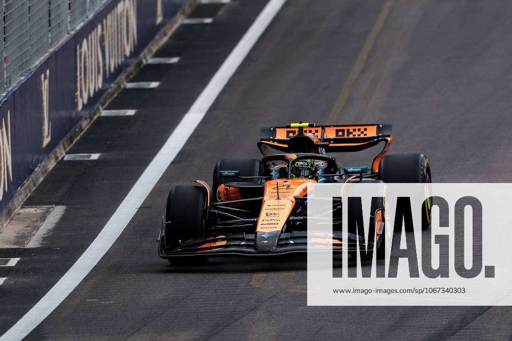 F1 - SINGAPORE GRAND PRIX 2025 04 NORRIS Lando (gbr), McLaren F1 Team MCL39, action during the 2025 Formula 1 Singapore Grand Prix, 18th round of the 2025 FIA Formula One World Championship, WM, Weltmeisterschaft from October 3 to 5, 2025 on the Marina Bay Street Circuit, in Singapore - SingaporeSingapore