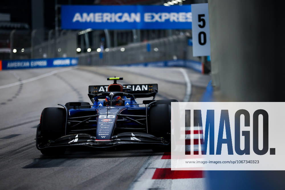 F1 - SINGAPORE GRAND PRIX 2025 55 SAINZ Carlos (spa), Williams Racing FW47, action during the 2025 Formula 1 Singapore Grand Prix, 18th round of the 2025 FIA Formula One World Championship, WM, Weltmeisterschaft from October 3 to 5, 2025 on the Marina Bay Street Circuit, in Singapore - SingaporeSingapore