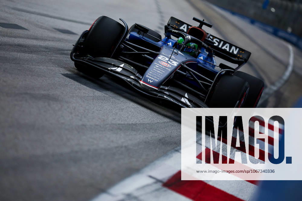 F1 - SINGAPORE GRAND PRIX 2025 23 ALBON Alexander (tha), Williams Racing FW47, action during the 2025 Formula 1 Singapore Grand Prix, 18th round of the 2025 FIA Formula One World Championship, WM, Weltmeisterschaft from October 3 to 5, 2025 on the Marina Bay Street Circuit, in Singapore - SingaporeSingapore