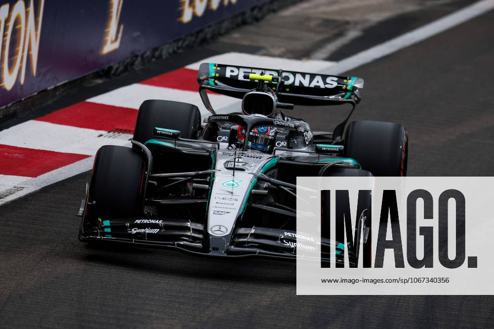 F1 - SINGAPORE GRAND PRIX 2025 12 KIMI ANTONELLI Andrea (ita), Mercedes AMG F1 Team W16, action during the 2025 Formula 1 Singapore Grand Prix, 18th round of the 2025 FIA Formula One World Championship, WM, Weltmeisterschaft from October 3 to 5, 2025 on the Marina Bay Street Circuit, in Singapore - SingaporeSingapore