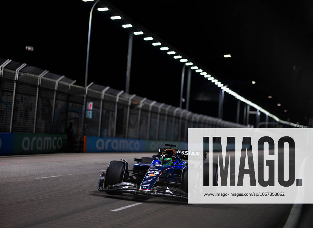 F1 - SINGAPORE GRAND PRIX 2025 23 ALBON Alexander (tha), Williams Racing FW47, action during the 2025 Formula 1 Singapore Grand Prix, 18th round of the 2025 FIA Formula One World Championship, WM, Weltmeisterschaft from October 3 to 5, 2025 on the Marina Bay Street Circuit, in Singapore - SingaporeSingapore