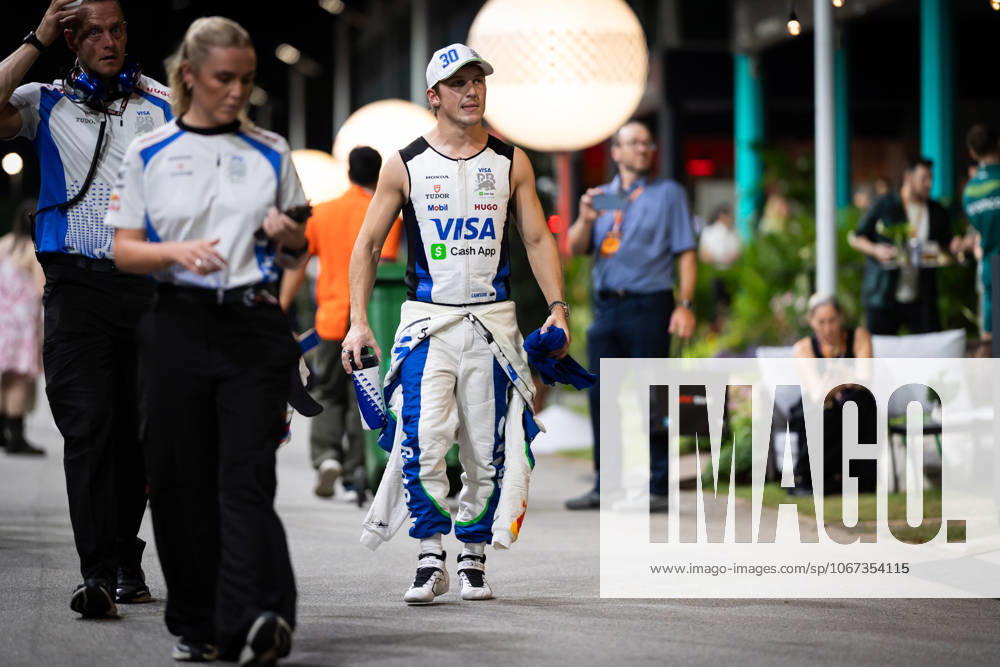 F1 - SINGAPORE GRAND PRIX 2025 LAWSON Liam (nzl), Visa Cash App RB F1 Team VCARB02, portrait during the 2025 Formula 1 Singapore Grand Prix, 18th round of the 2025 FIA Formula One World Championship, WM, Weltmeisterschaft from October 3 to 5, 2025 on the Marina Bay Street Circuit, in Singapore - SingaporeSingapore
