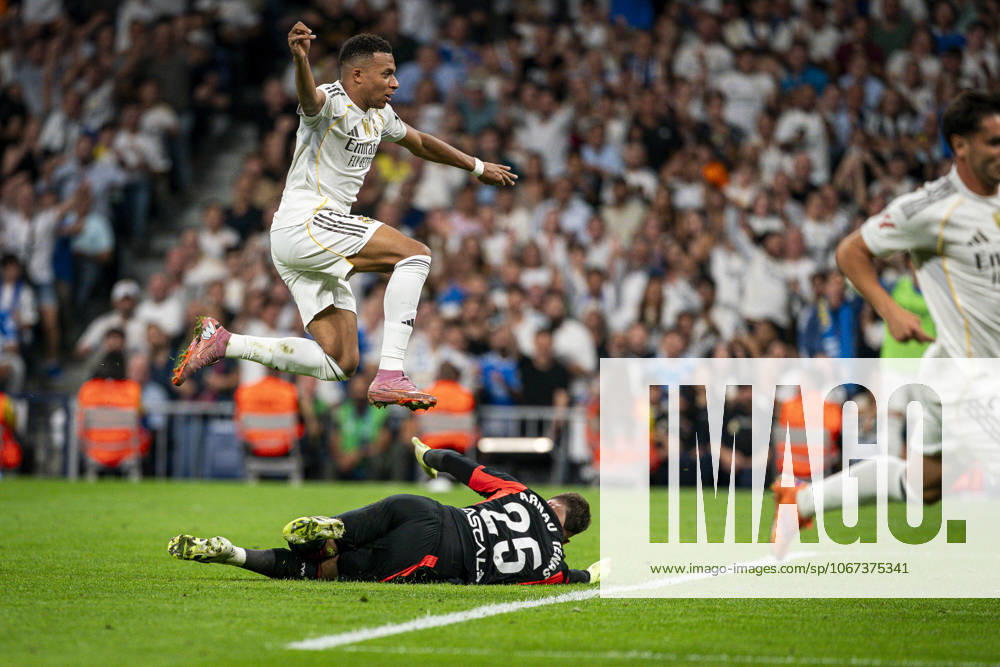 REAL MADRID CF v VILLARREAL CF. LA LIGA 2025 2026. ROUND 8. Real Madrid CFs Kylian Mbappe during La Liga match. October 4, 2025. (ALTERPHOTOS Toni Garrido) MadridSpain