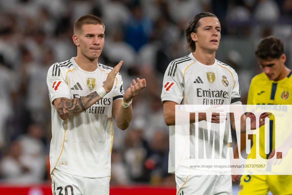 Real Madrid CFs Alvaro Carreras (r) and Franco Mastantuono celebrate the victory in La Liga match. October 4, 2025. (20251004145)