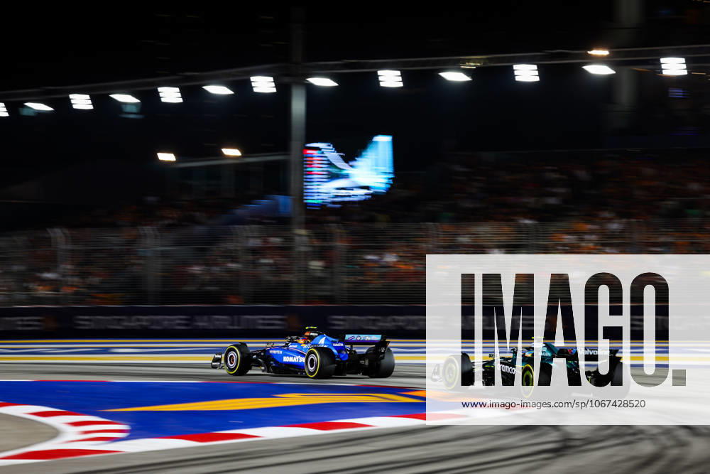 F1 - SINGAPORE GRAND PRIX 2025 55 SAINZ Carlos (spa), Williams Racing FW47, 14 ALONSO Fernando (spa), Aston Martin F1 Team AMR24, action during the 2025 Formula 1 Singapore Grand Prix, 18th round of the 2025 FIA Formula One World Championship, WM, Weltmeisterschaft from October 3 to 5, 2025 on the Marina Bay Street Circuit, in Singapore - SingaporeSingapore