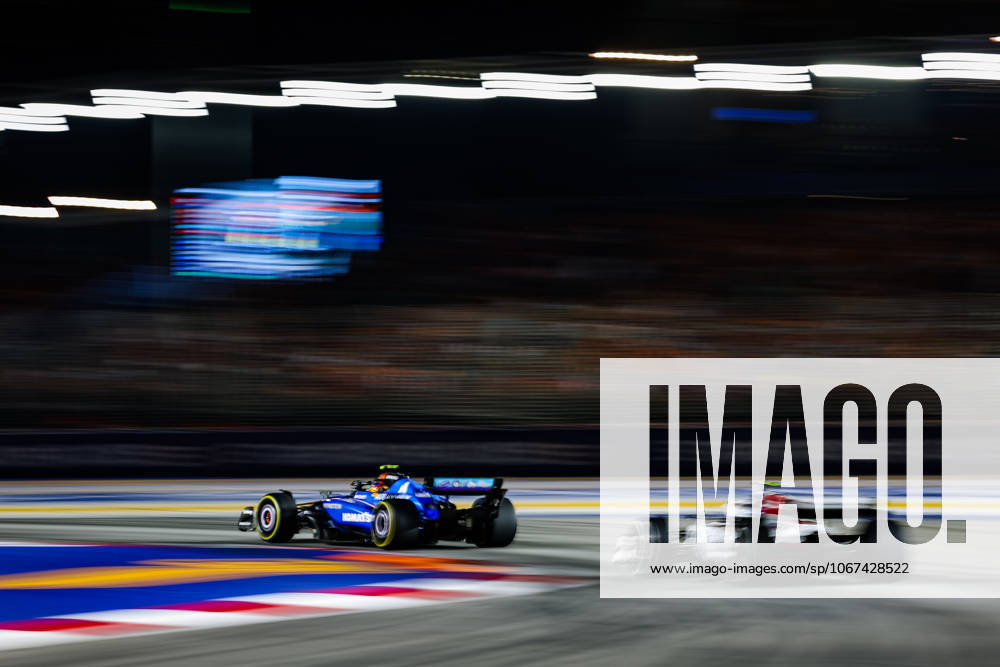F1 - SINGAPORE GRAND PRIX 2025 55 SAINZ Carlos (spa), Williams Racing FW47, action during the 2025 Formula 1 Singapore Grand Prix, 18th round of the 2025 FIA Formula One World Championship, WM, Weltmeisterschaft from October 3 to 5, 2025 on the Marina Bay Street Circuit, in Singapore - SingaporeSingapore