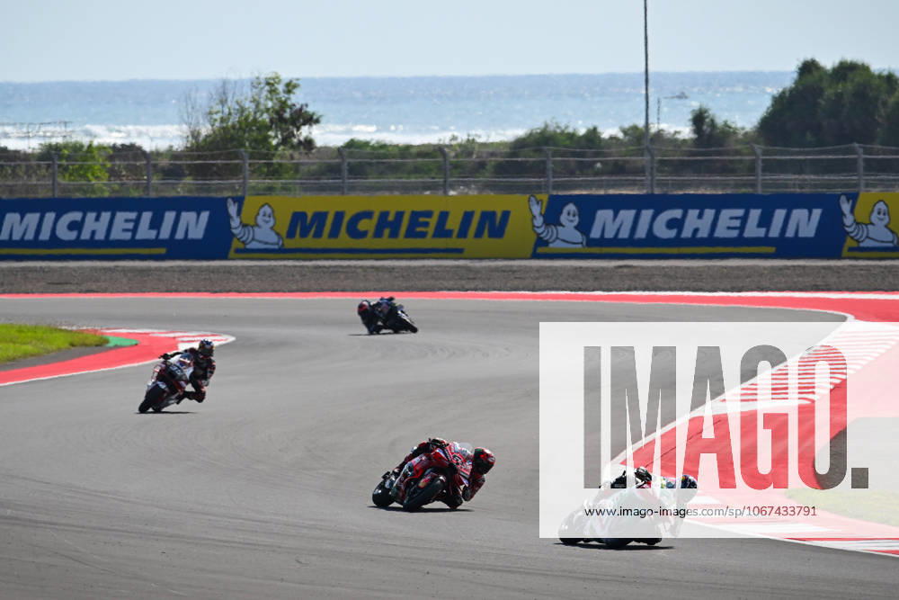 MOTO - MOTO GP - GRAND PRIX OF INDONESIA 2026 05 ZARCO Johann (fra), LCR Honda Castrol, Honda RC213V, action with 63 BAGNAIA Francesco (ita), Ducati Lenovo Team, Ducati Desmosedici GP25 during the 2025 MotoGP Pertamina Grand Prix of Indonesia on the Mandalika circuit from October 3 to 5, At West Nusa Tenggara, Indonesia - West Nusa TenggaraIndonesia