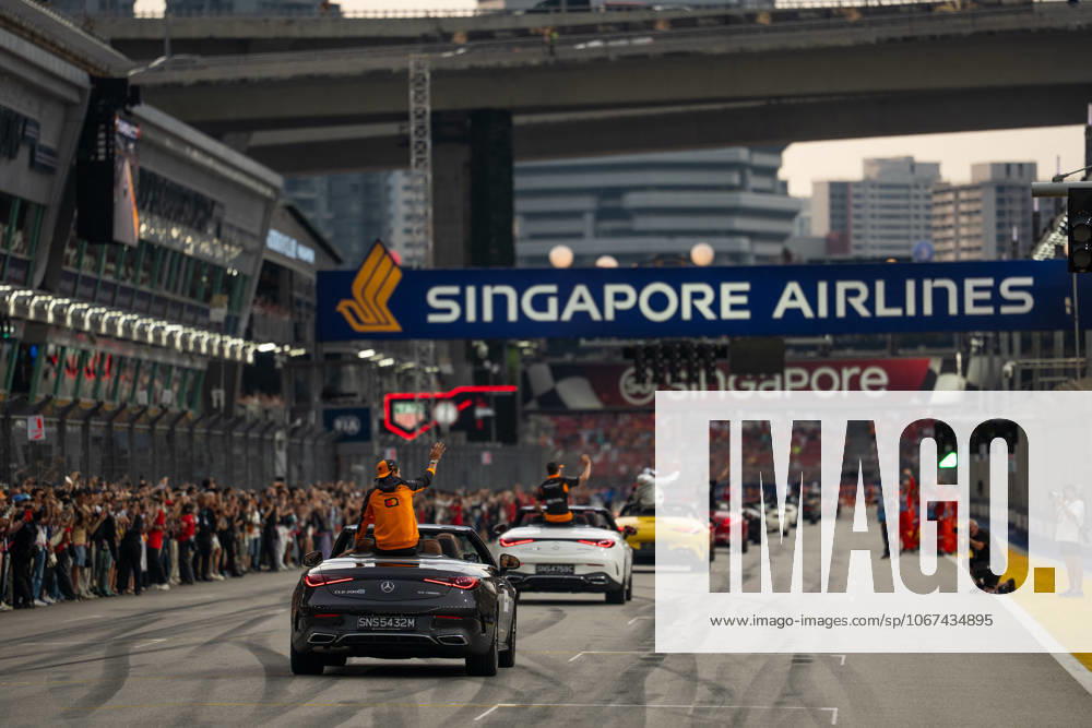 F1 Singapore Grand Prix 2025 Drivers parade on Sunday during Formula 1 Singapore Airlines Singapore Grand Prix 2025 at the Marina Bay Street Circuit on October 5, 2025 Photo by Antoine Lapeyre ABACAPRESS.COM Singapore Singapore