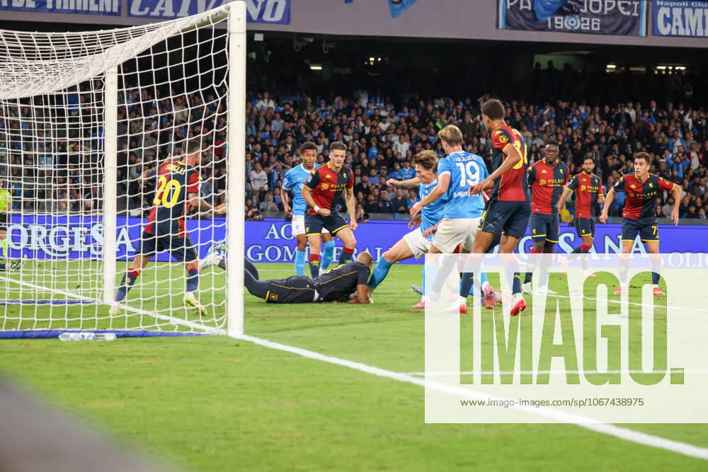 Scott McTominay of SSC Napoli During the 2025 26 Italian Serie A football match between SSC Napoli and Genoa on October 5, 2025, at the Diego Armando Maradona Stadium in Naples...Pictured: Napoli ITALIA - ZUMAs236 20251005_aap_s236_082