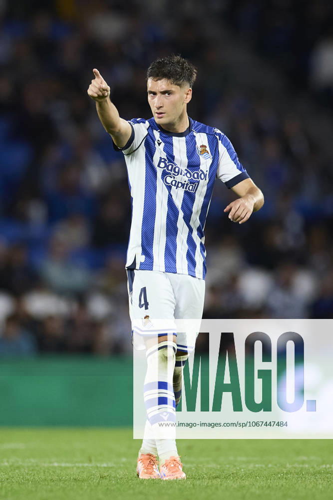 Jon Gorrotxategi Etxaniz of Real Sociedad reacts during the LaLiga EA Sports match between Real Sociedad and Rayo Vallecano at Anoeta on October 5, 2025, in San Sebastian, Spain. San Sebastian SPAIN - ZUMAa181 20251005_zaa_a181_277