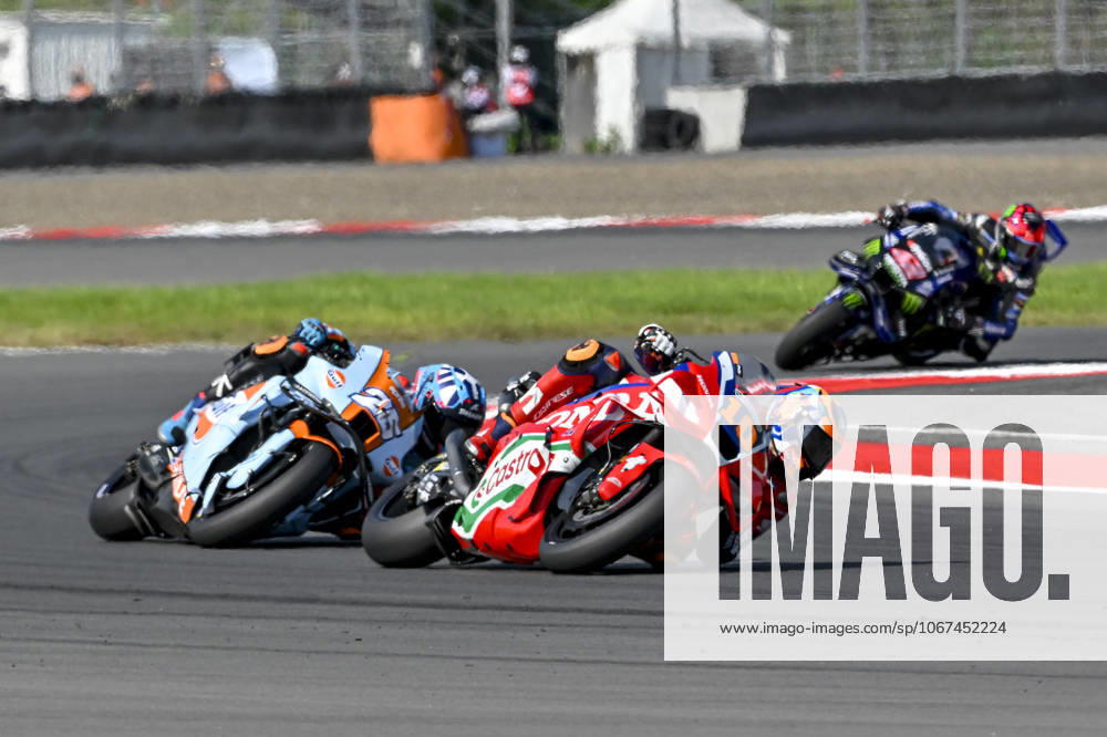 MOTO - MOTO GP - GRAND PRIX OF INDONESIA 2026 10 MARINI Luca (ita), Honda Team, Honda RC213V, action with 25 FERNANDEZ Raul (spa), Trackhouse Racing, Aprilia RS-GP 2024 during the 2025 MotoGP Pertamina Grand Prix of Indonesia on the Mandalika circuit from October 3 to 5, At West Nusa Tenggara, Indonesia - West Nusa TenggaraIndonesia