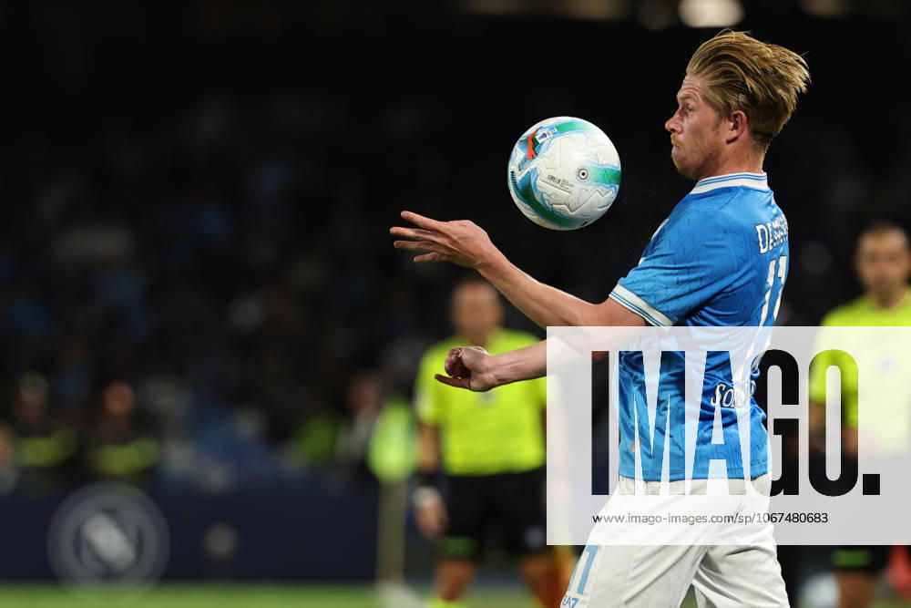 Napolis Kevin De Bruyne during the Serie A soccer match between Napoli and Genoa at the Diego Armando Maradona Stadium in Naples, southern italy - Sunday , October 05 , 2025. - Soccer .